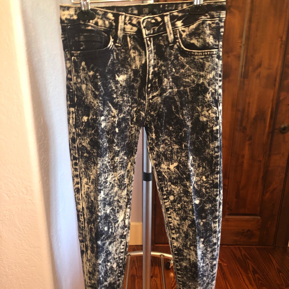 Jeans - Picture 1 of 2